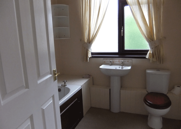 9 Finchale Road, Durham City DH1 5JN, 3 to share, View of Bathroom with Shower